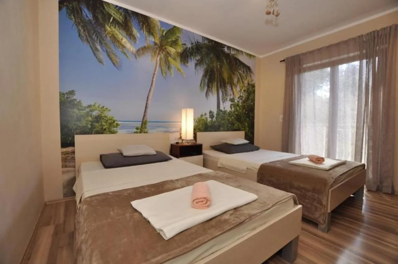Apartments Eden - 30M From The Sea Slatine