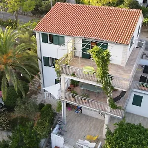  Apartament Palm Tree House